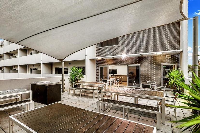Quest Bundoora Aparthotel Melbourne Exterior foto